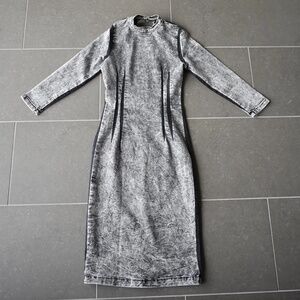 80's Acid Wash Grey & Black Backless Denim Dress with Sleeves